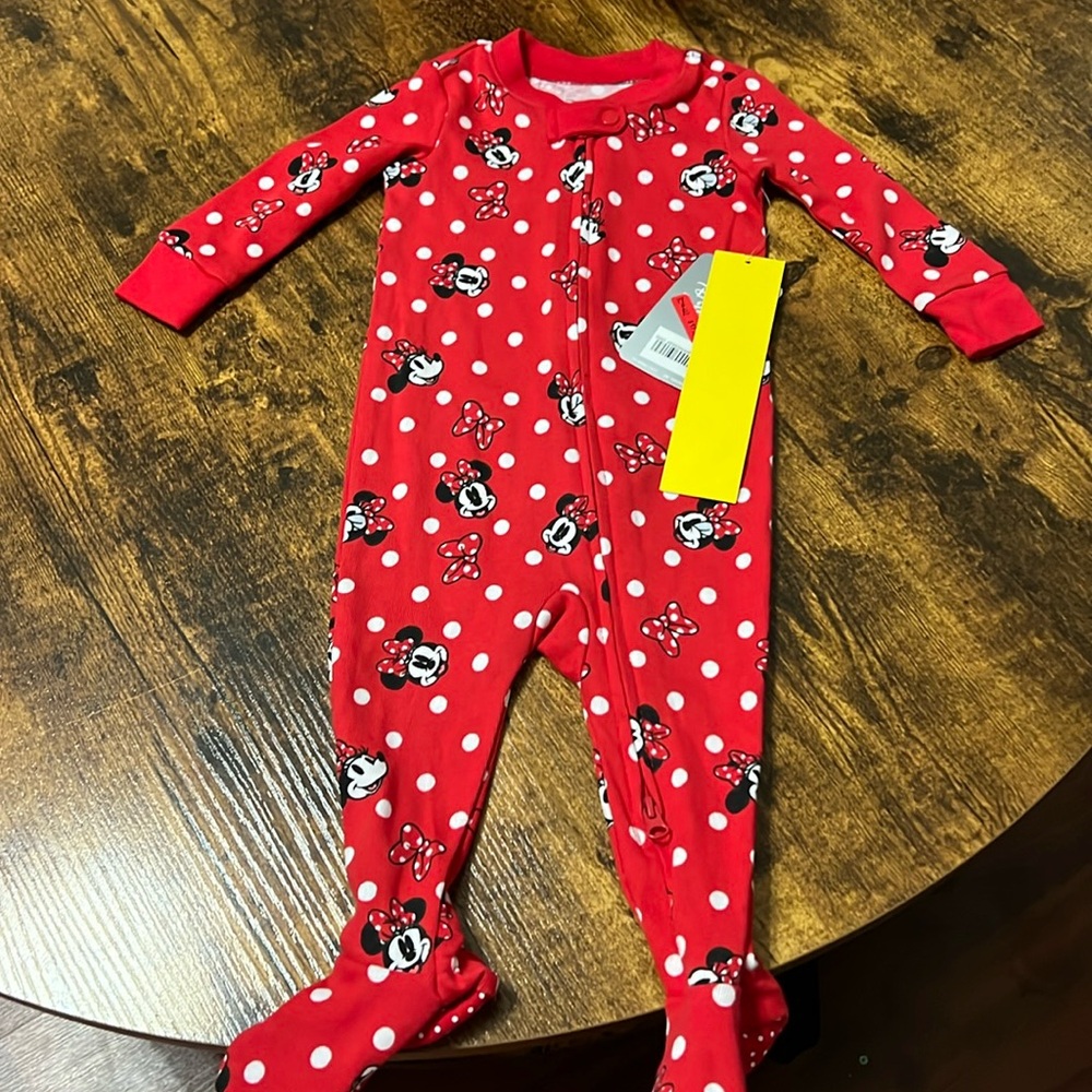 Disney Lot of 6/9 onesie, 2 pair of shorts (Junior 3/5 and 15/17) NWT